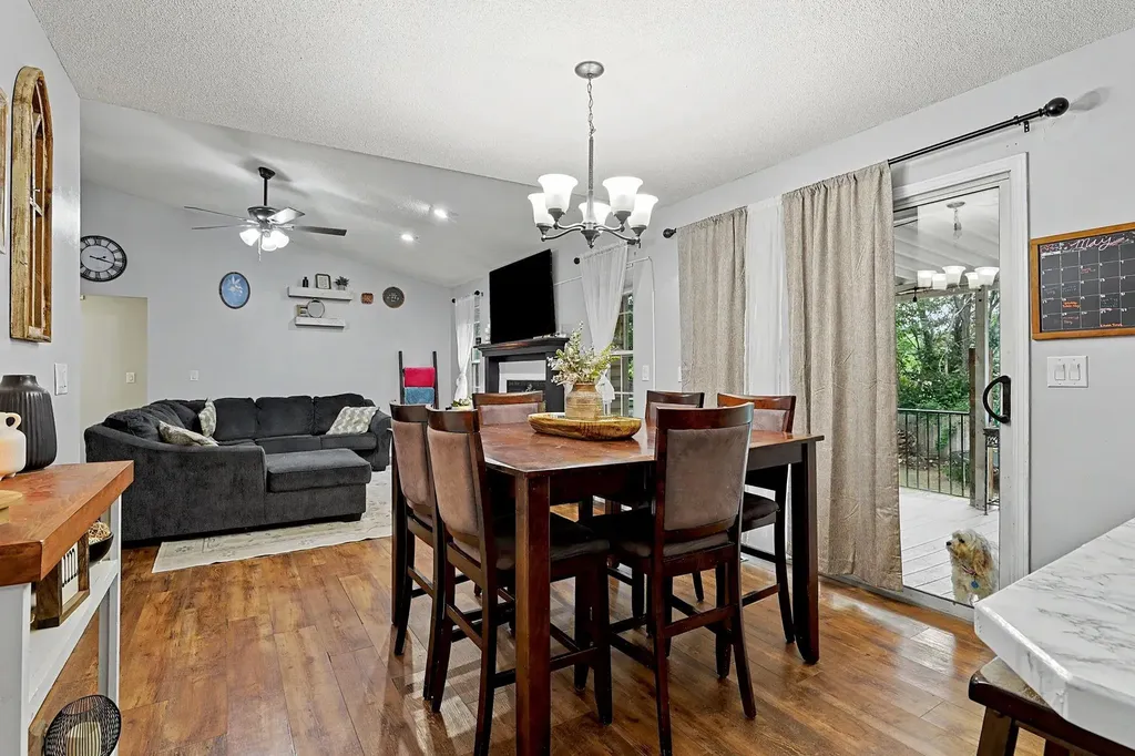 146 E Chestnut Drive Mulvane KS 67110