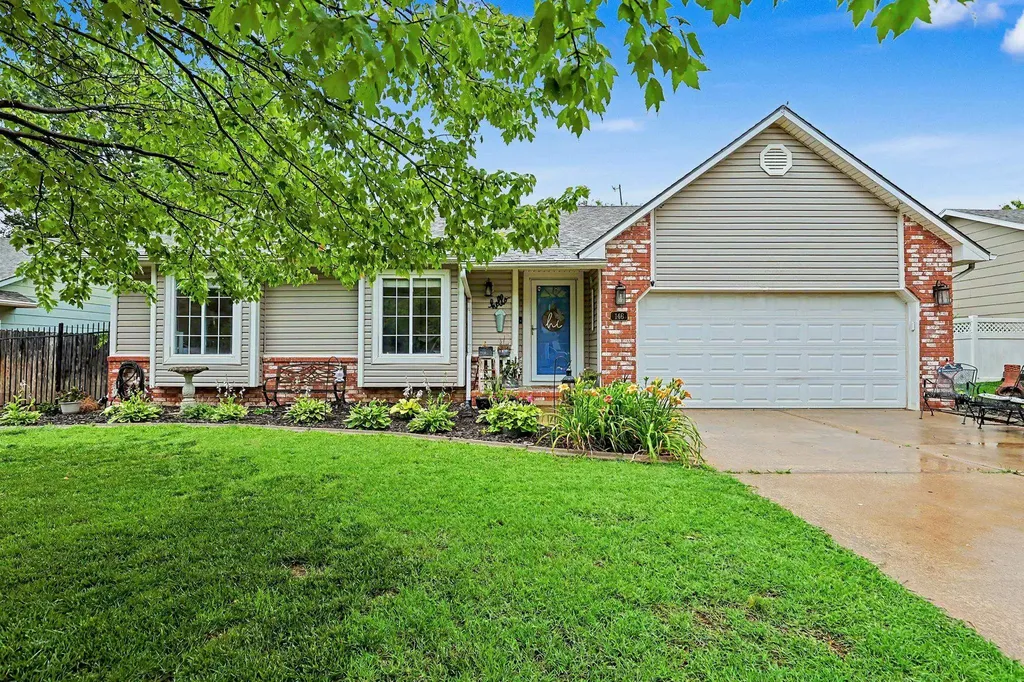 146 E Chestnut Drive Mulvane KS 67110