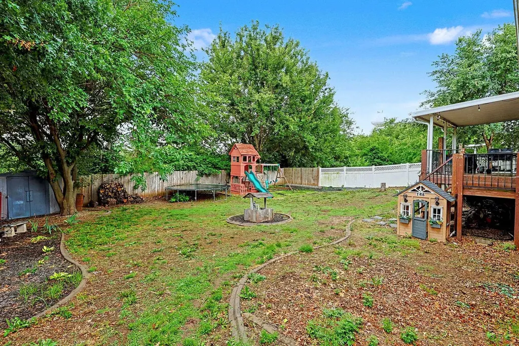 146 E Chestnut Drive Mulvane KS 67110