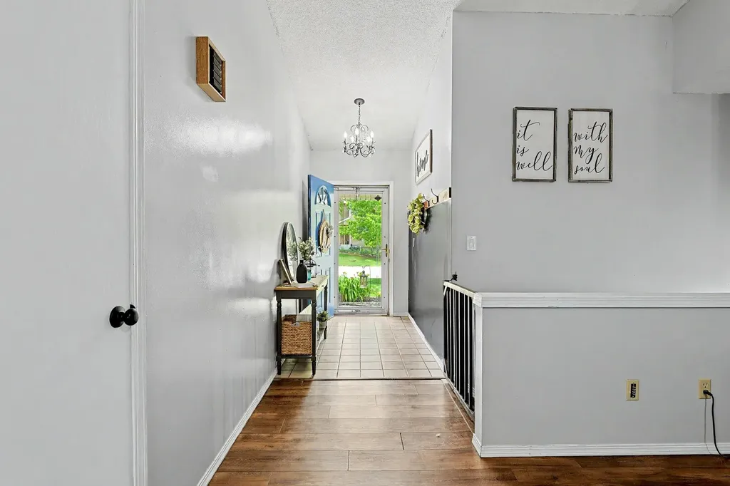 146 E Chestnut Drive Mulvane KS 67110