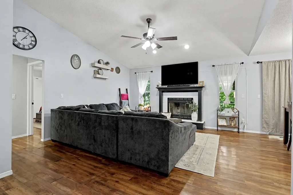 146 E Chestnut Drive Mulvane KS 67110