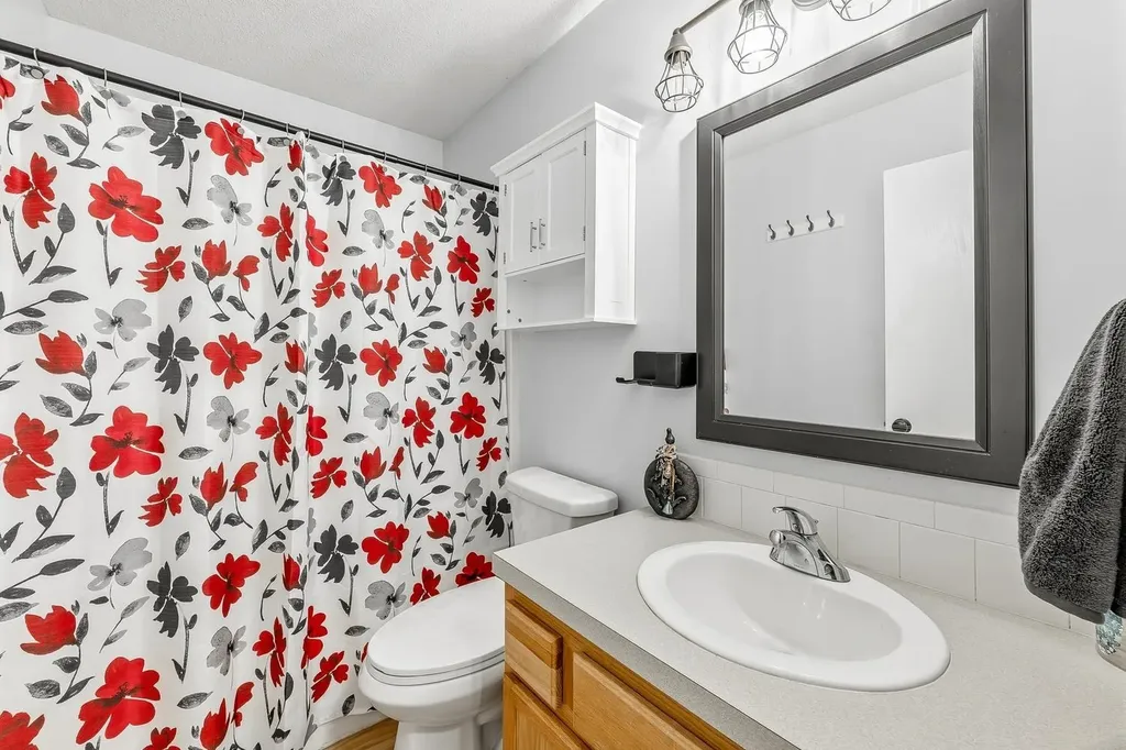 10509 W Yosemite Wichita KS 67215-3001