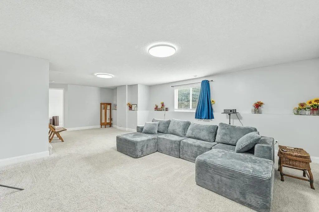 10509 W Yosemite Wichita KS 67215-3001