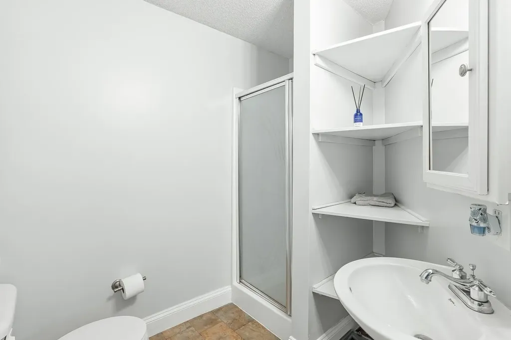 10509 W Yosemite Wichita KS 67215-3001