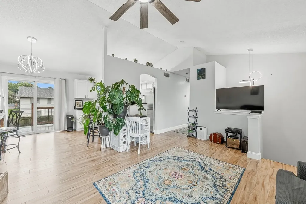 10509 W Yosemite Wichita KS 67215-3001