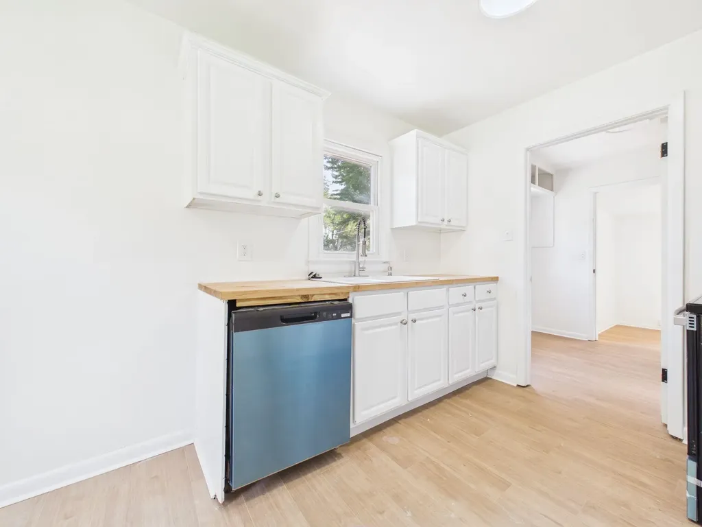 3232 S Gordon Avenue Wichita KS 67217