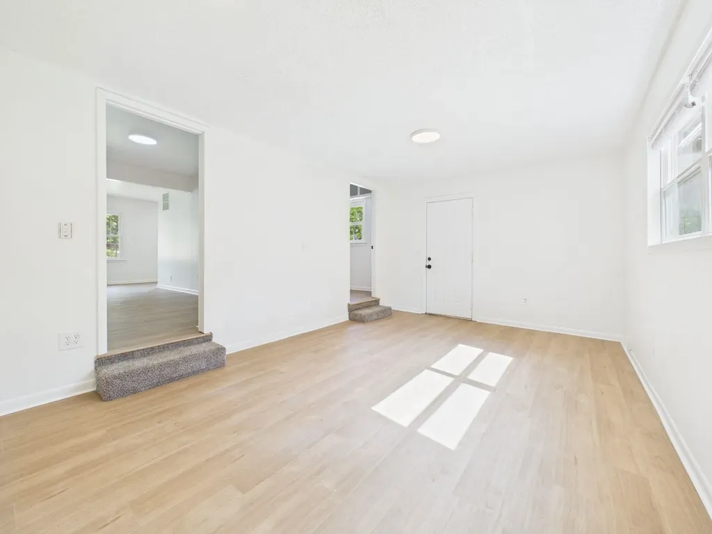 3232 S Gordon Avenue Wichita KS 67217