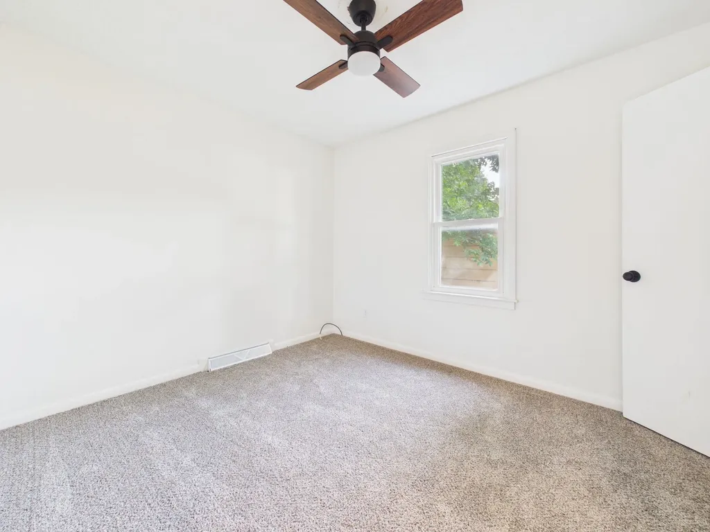 3232 S Gordon Avenue Wichita KS 67217