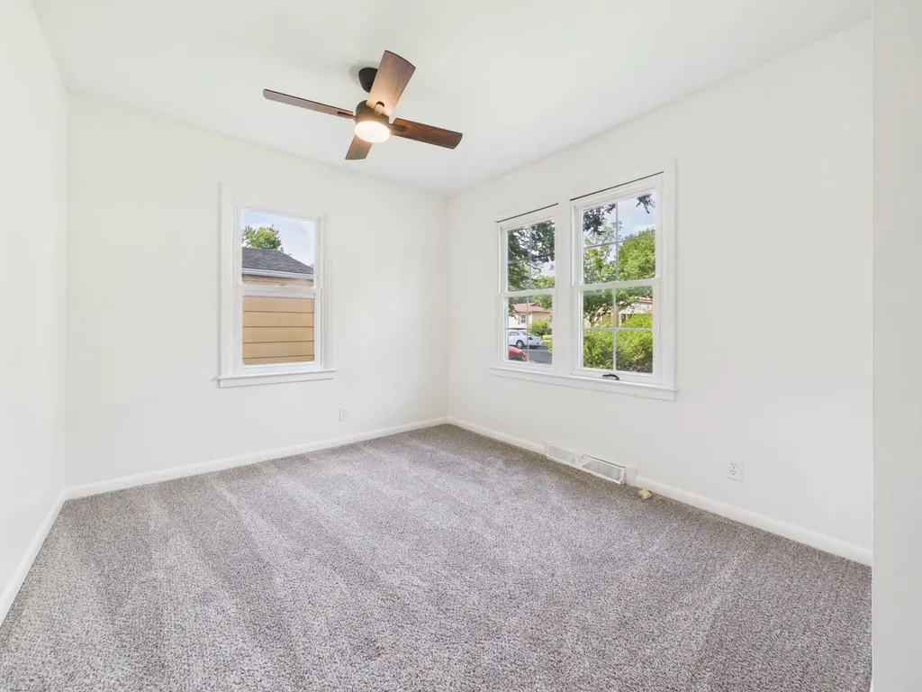 3232 S Gordon Avenue Wichita KS 67217