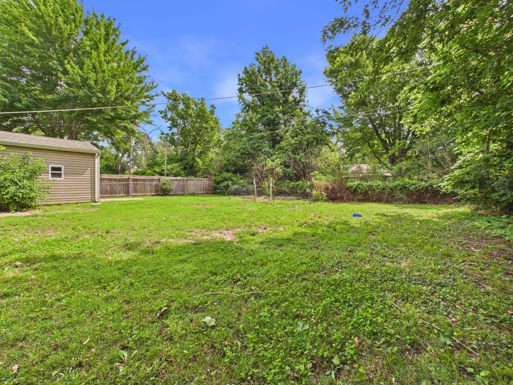 3232 S Gordon Avenue Wichita KS 67217