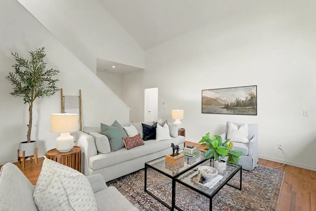432 N Bridgefield Wichita KS 67230