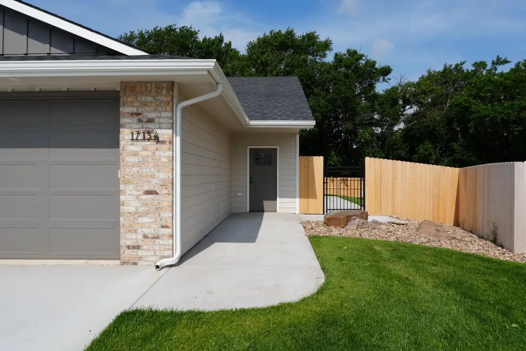 17154-56 W Lawson Circle Goddard KS 67052