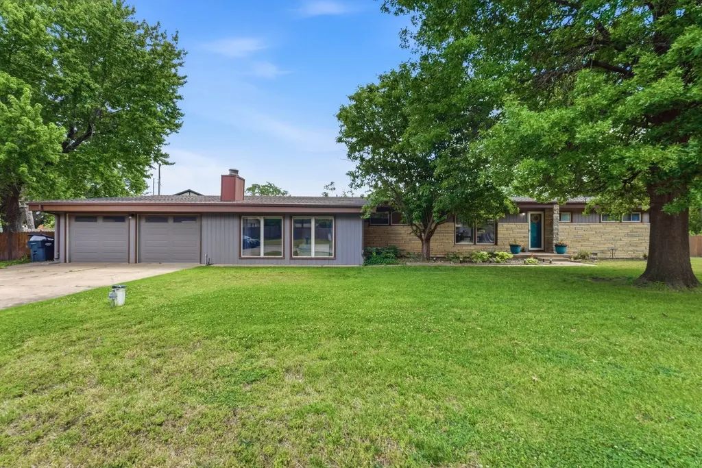 352 S Floyd Street Wichita KS 67209