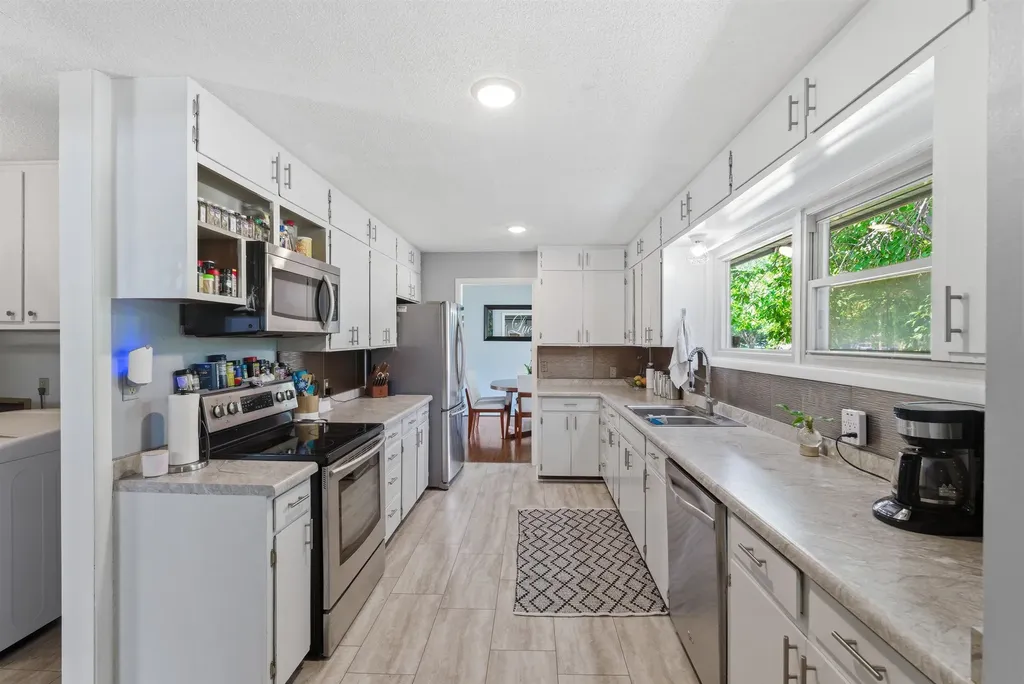 352 S Floyd Street Wichita KS 67209