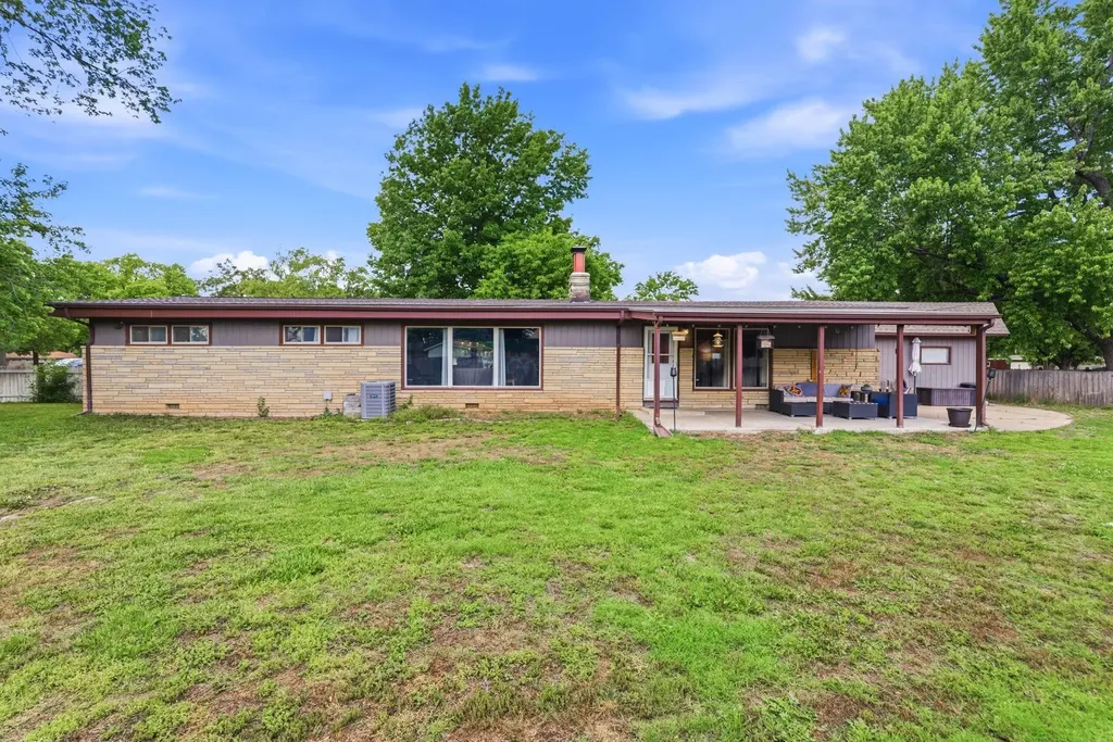352 S Floyd Street Wichita KS 67209