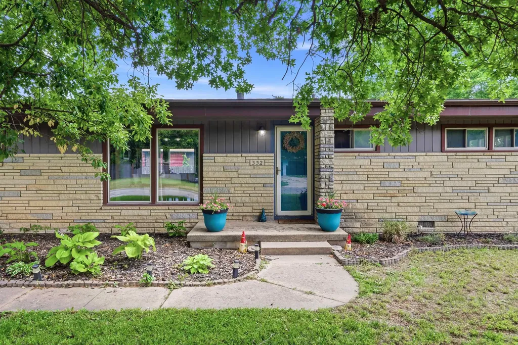 352 S Floyd Street Wichita KS 67209