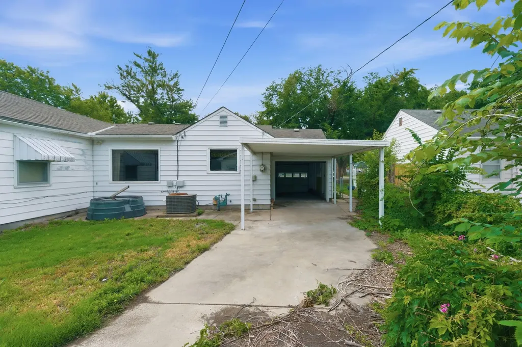 2234 E Rivera Wichita KS 67211