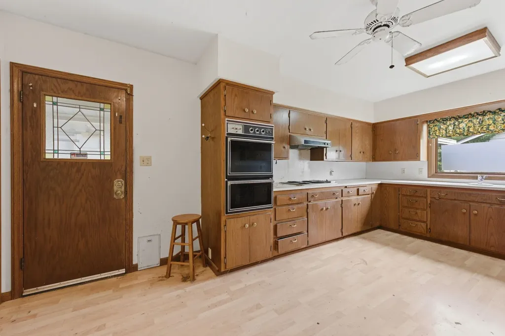2234 E Rivera Wichita KS 67211