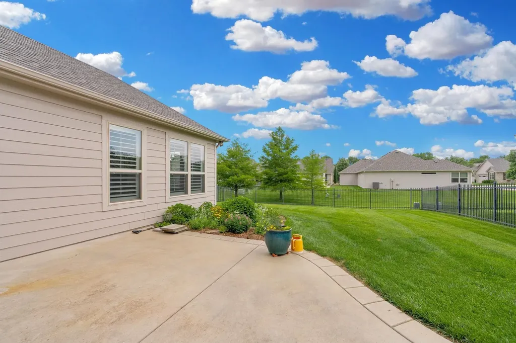 9636 W Village Place Maize KS 67101