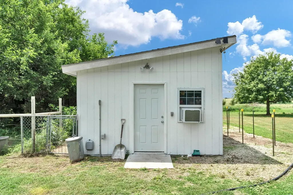 14471 SW Ohio St Road Augusta KS 67010
