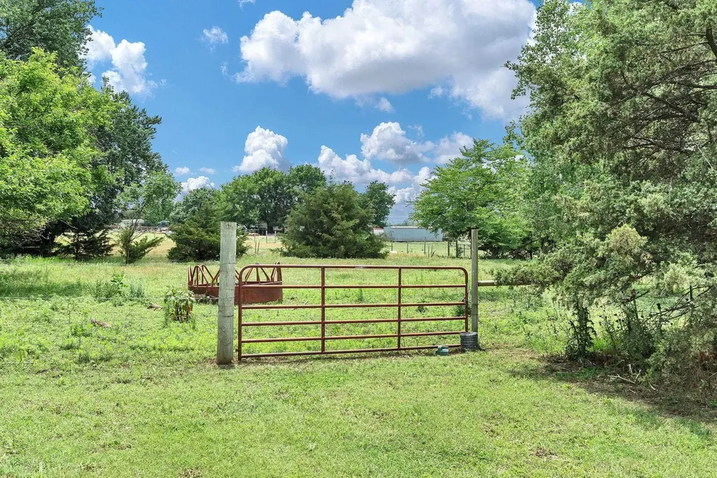 14471 SW Ohio St Road Augusta KS 67010