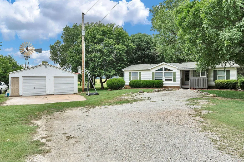 14471 SW Ohio St Road Augusta KS 67010