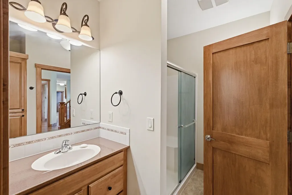 6918 E Summerside Court Bel Aire KS 67226