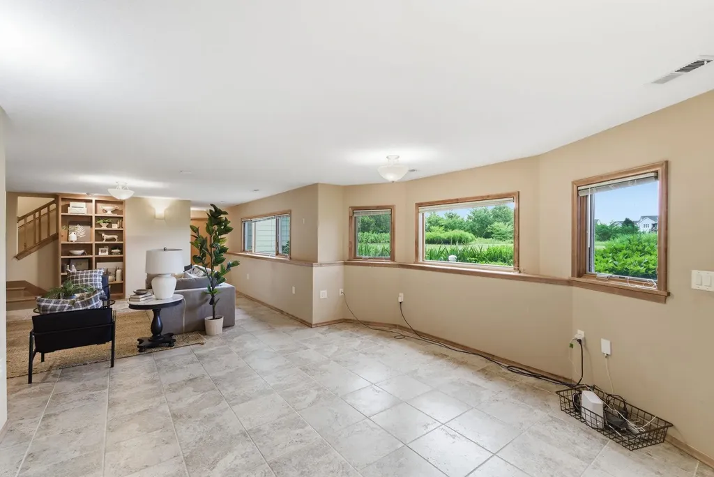 6918 E Summerside Court Bel Aire KS 67226