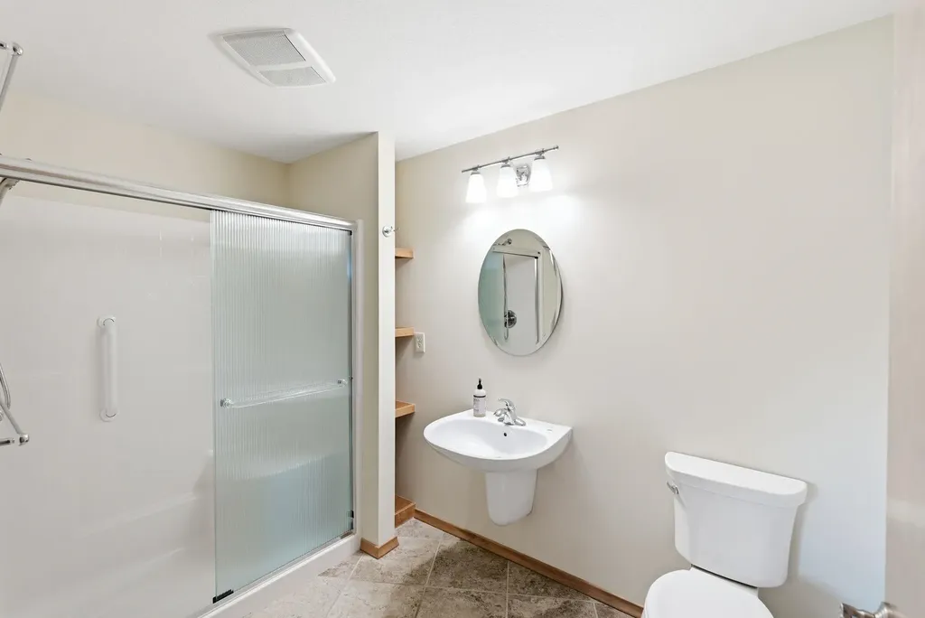 6918 E Summerside Court Bel Aire KS 67226