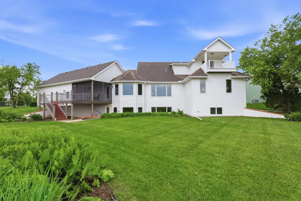 6918 E Summerside Court Bel Aire KS 67226