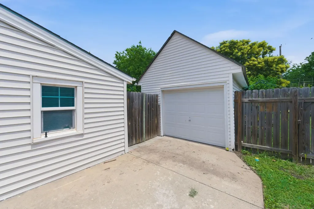 644 S Green Street Wichita KS 67211