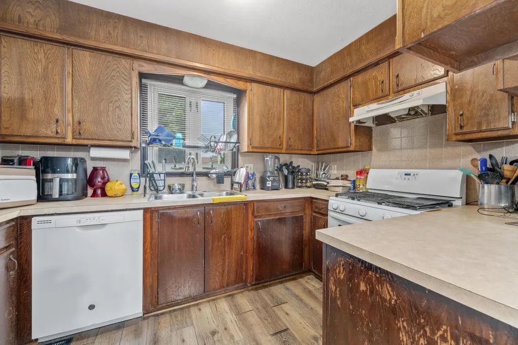 323 N Covington Street Wichita KS 67212