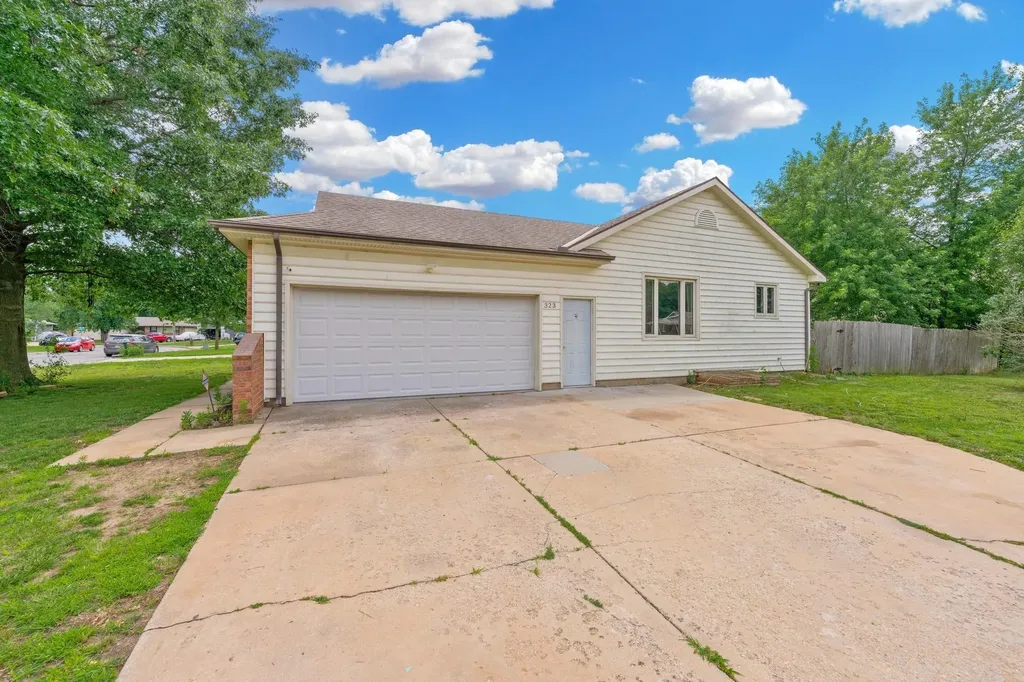 323 N Covington Street Wichita KS 67212