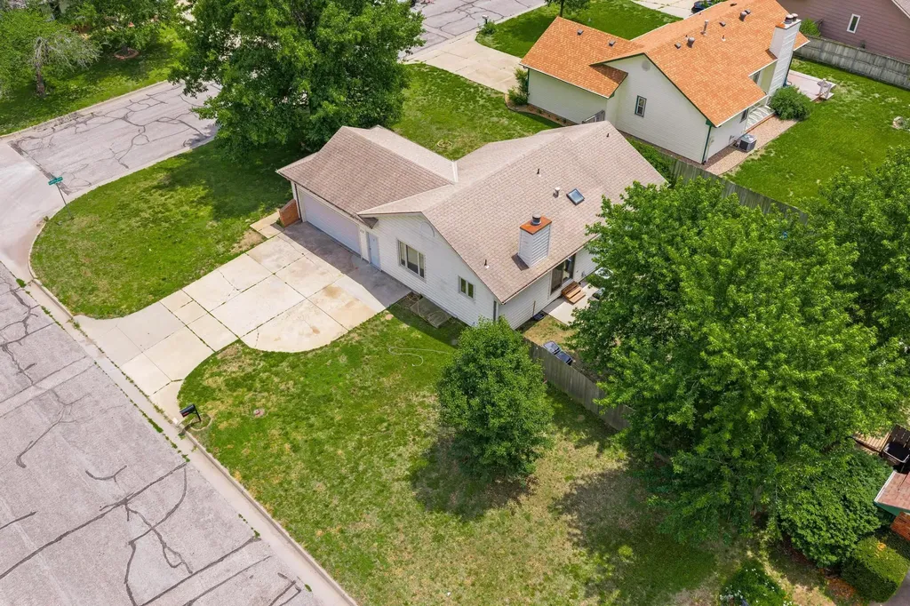 323 N Covington Street Wichita KS 67212
