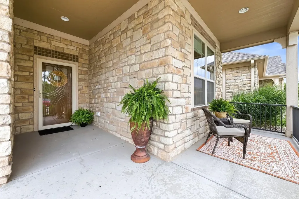 1212 S Nineiron Wichita KS 67235
