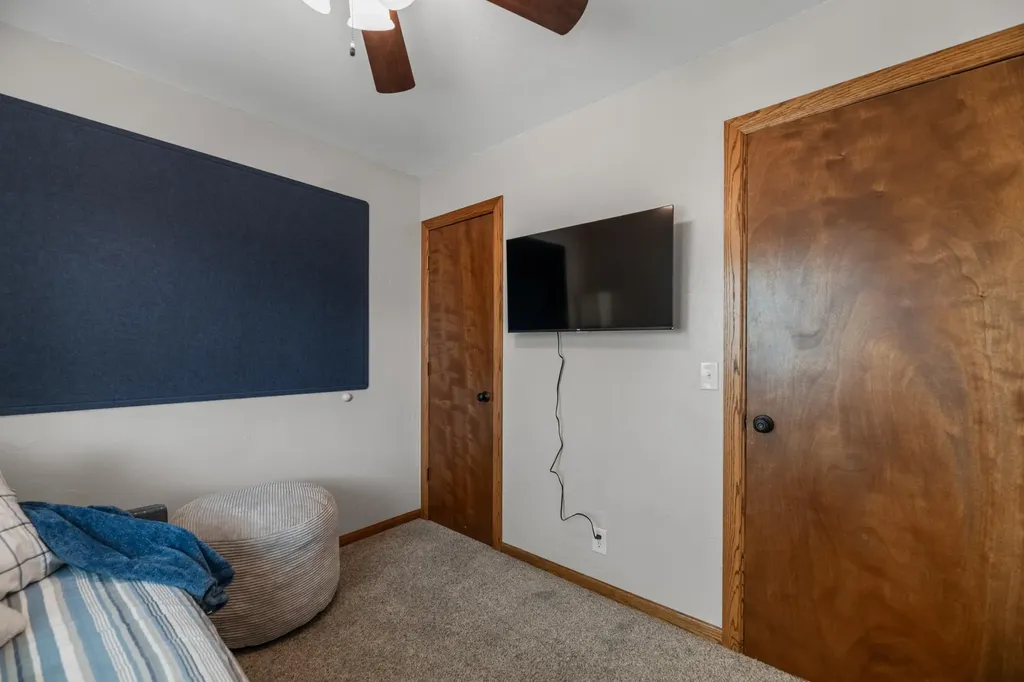 929 E Mona Circle Wichita KS 67216