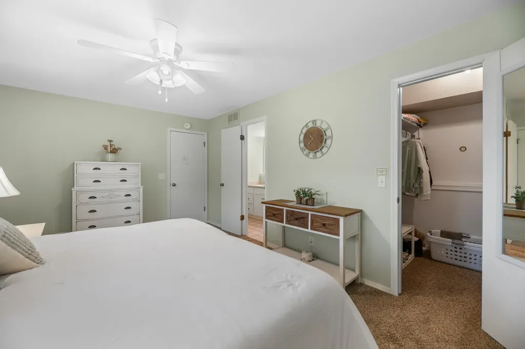 929 E Mona Circle Wichita KS 67216