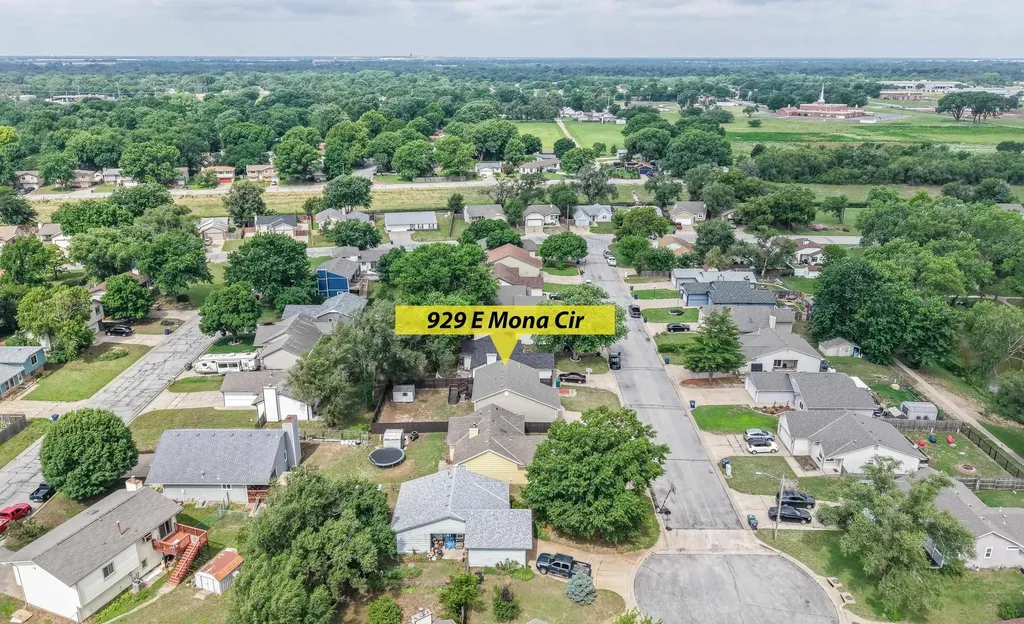 929 E Mona Circle Wichita KS 67216