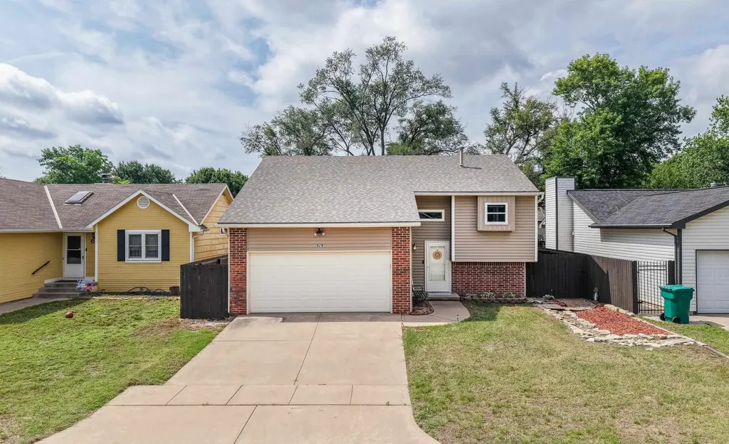 929 E Mona Circle Wichita KS 67216