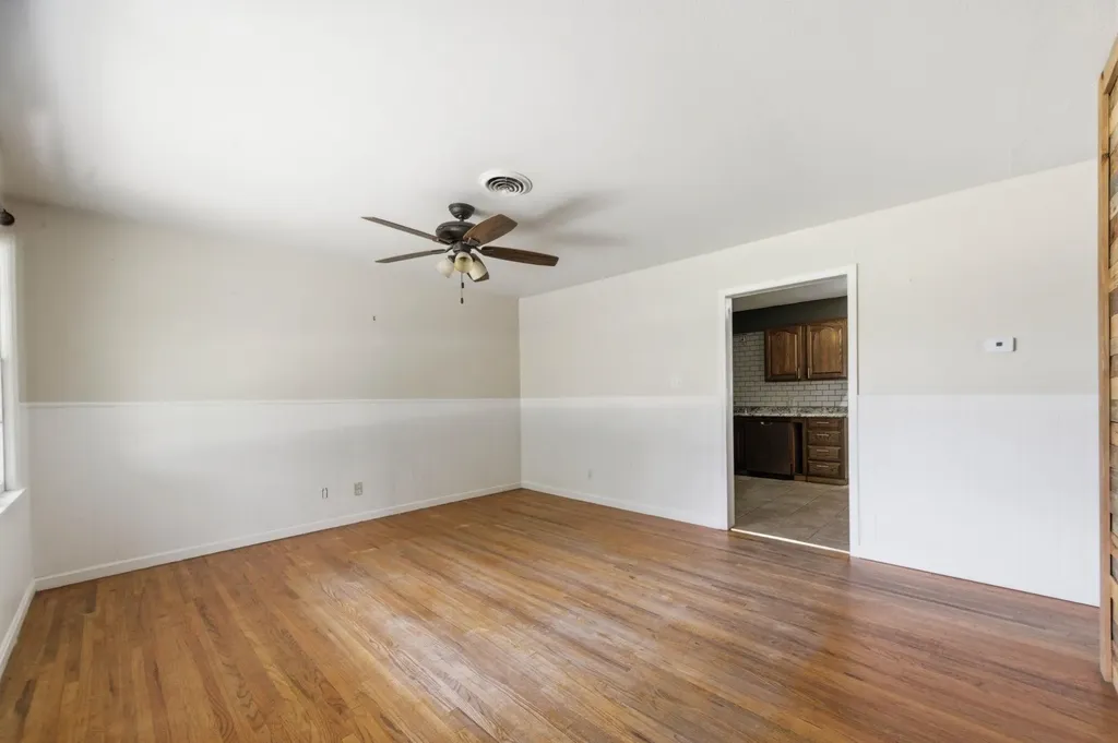 742 N Flora Wichita KS 67212