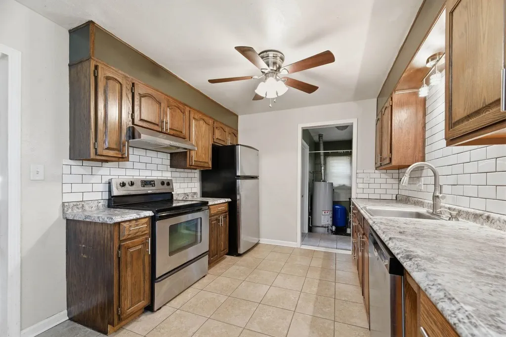 742 N Flora Wichita KS 67212