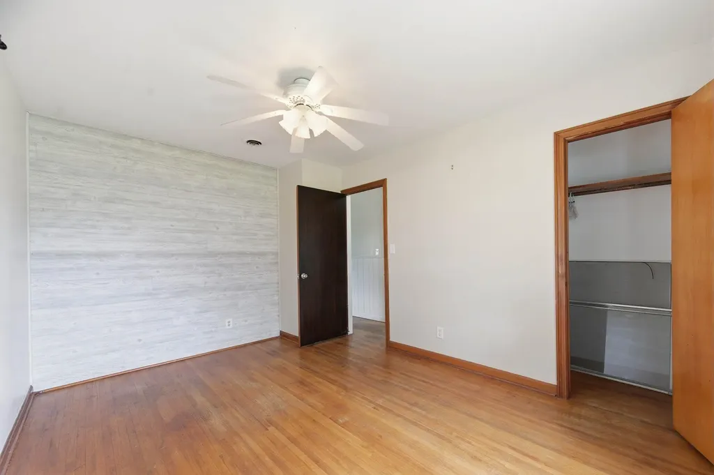 742 N Flora Wichita KS 67212