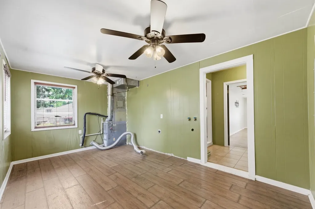 742 N Flora Wichita KS 67212
