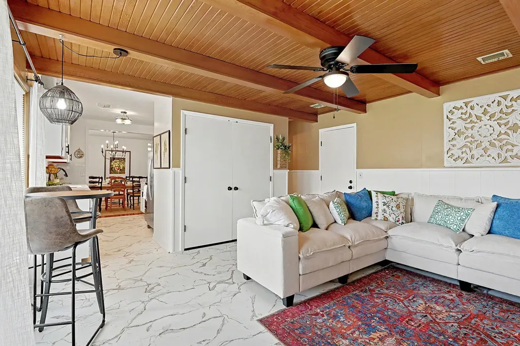 6544 E Oneida Wichita KS 67206