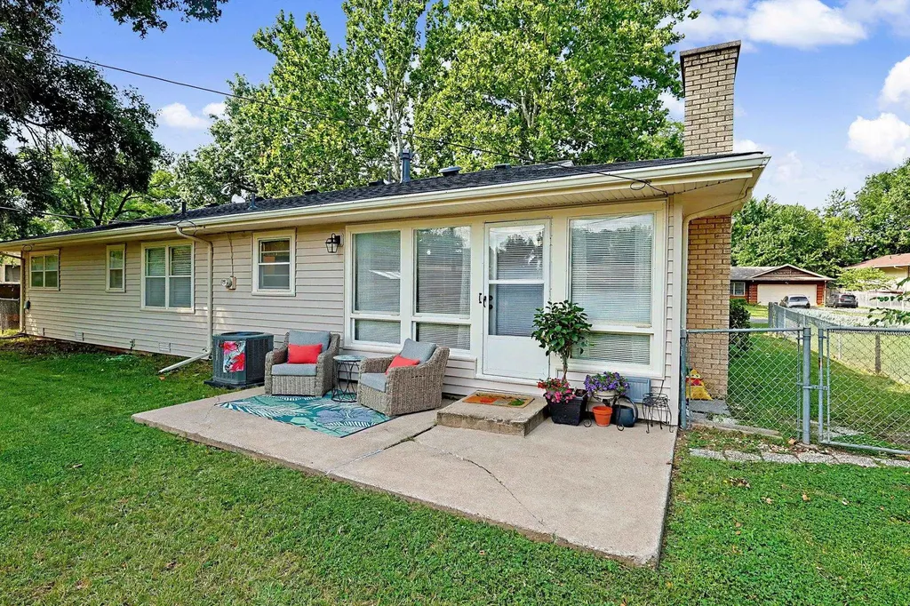 6544 E Oneida Wichita KS 67206