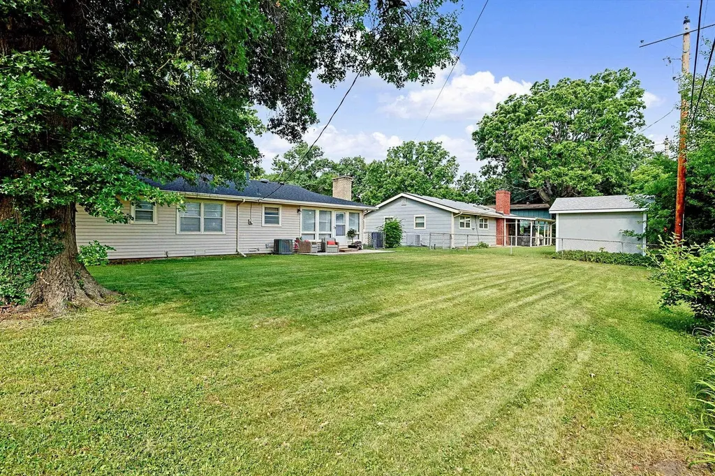 6544 E Oneida Wichita KS 67206