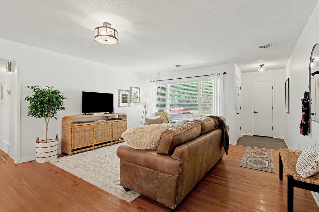 6544 E Oneida Wichita KS 67206