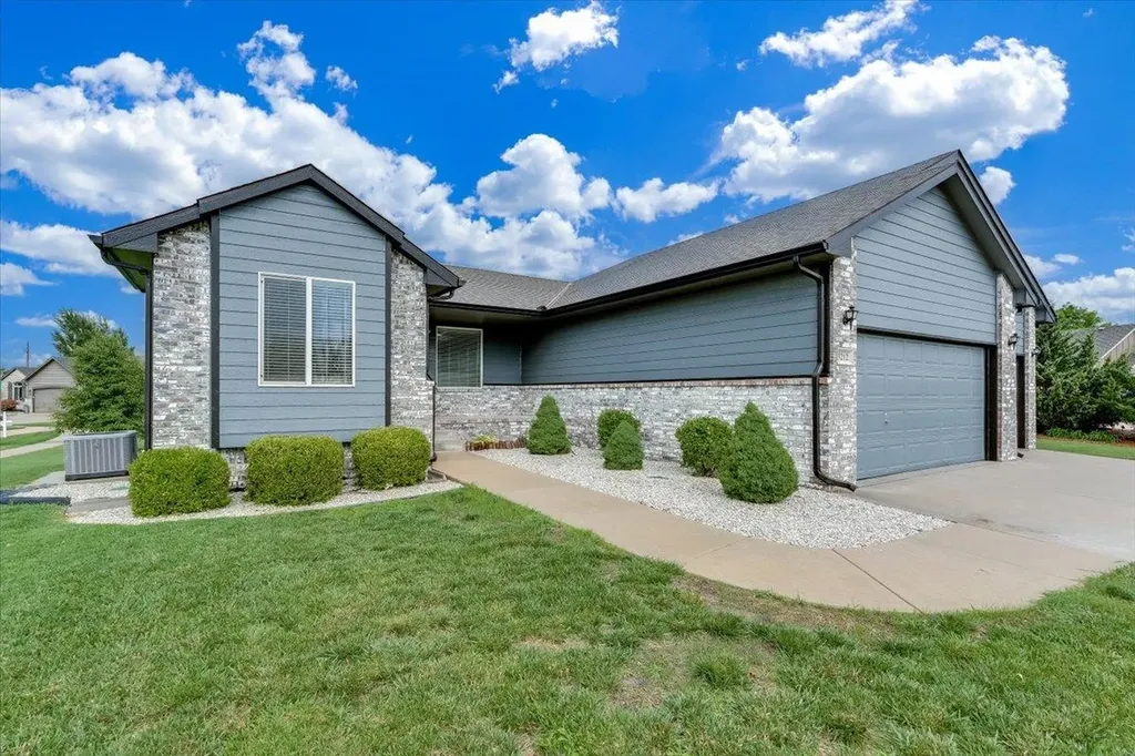3212 N Whittier Street Derby KS 67037