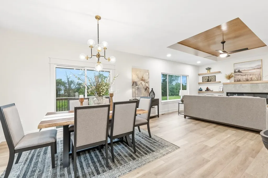 8235 E Summerside Place Bel Aire KS 67226