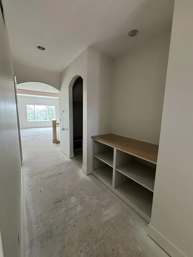 8235 E Summerside Place Bel Aire KS 67226